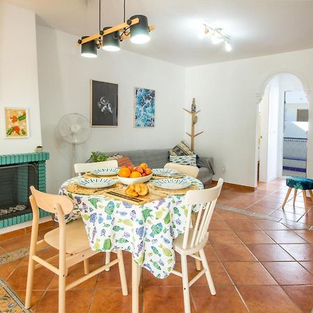 A Cozy And Elegant Townhouse Across The Beach Torre de Benagalbon Eksteriør billede