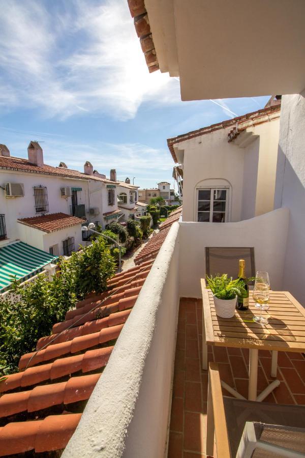 A Cozy And Elegant Townhouse Across The Beach Torre de Benagalbon Eksteriør billede
