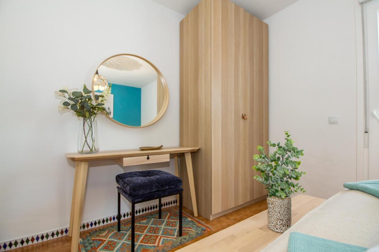 A Cozy And Elegant Townhouse Across The Beach Torre de Benagalbon Eksteriør billede