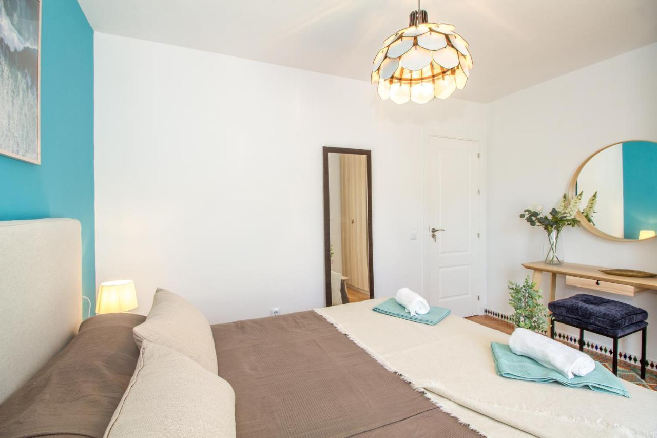 A Cozy And Elegant Townhouse Across The Beach Torre de Benagalbon Eksteriør billede
