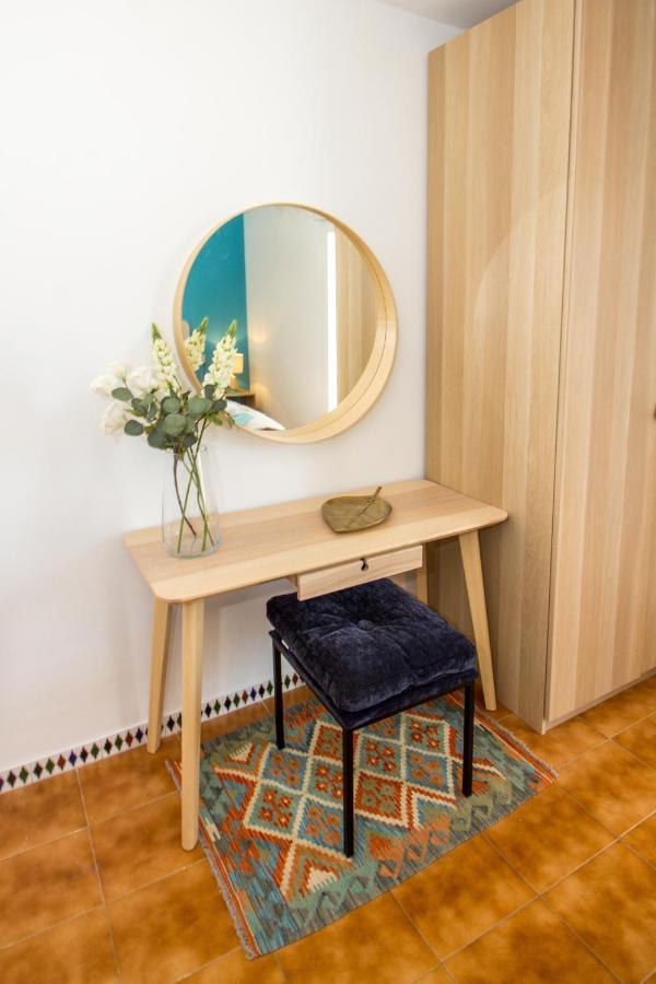 A Cozy And Elegant Townhouse Across The Beach Torre de Benagalbon Eksteriør billede