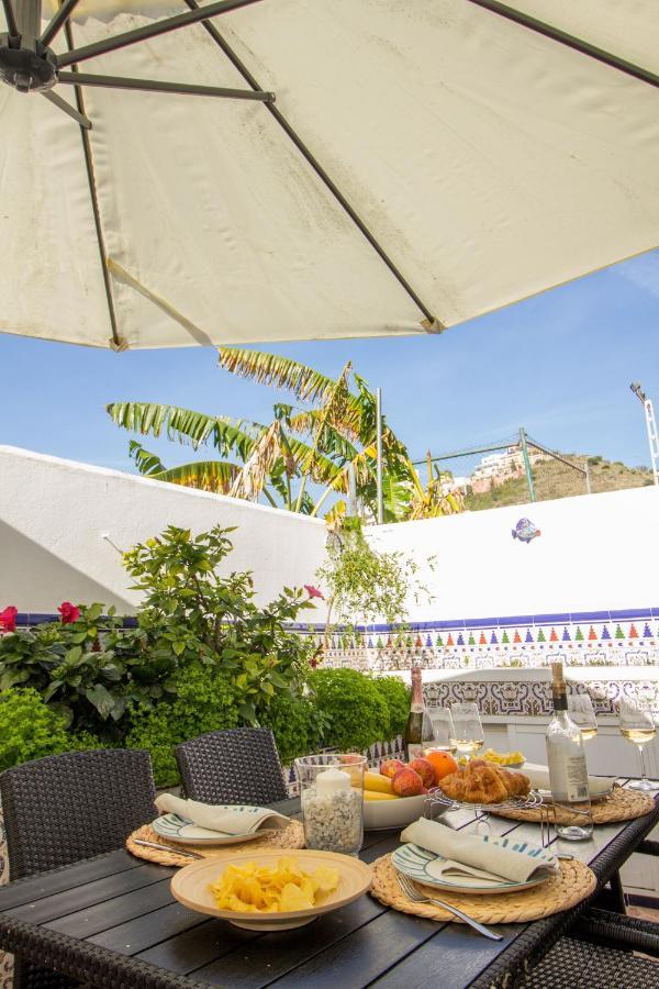 A Cozy And Elegant Townhouse Across The Beach Torre de Benagalbon Eksteriør billede